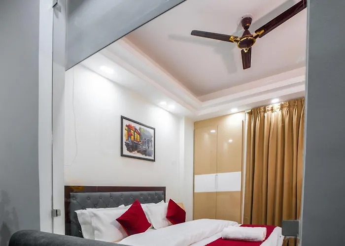 The Lodgers 1 Bhk Serviced Apartment Golf Course Road Gurgaon