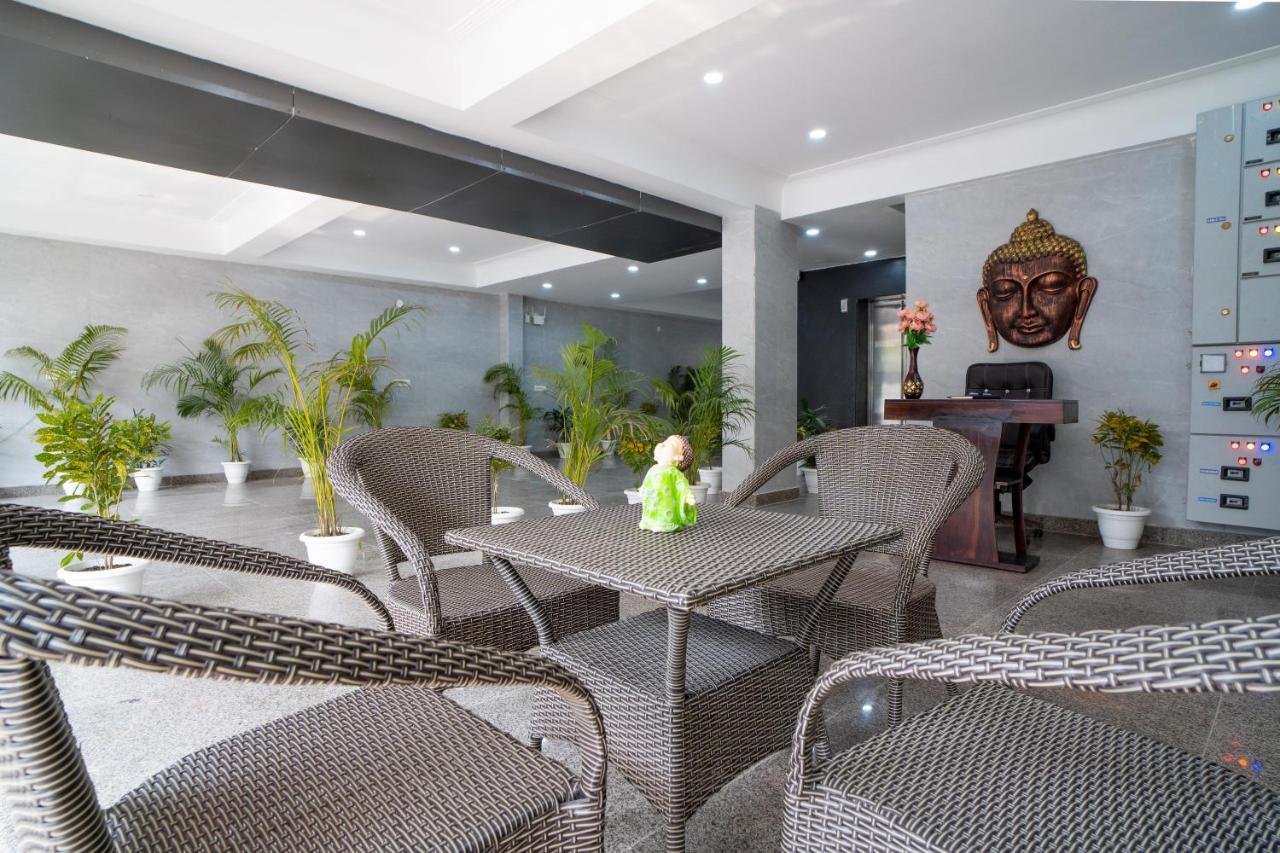 The Lodgers 1 Bhk Serviced Golf Course Road Apartment Gurgaon