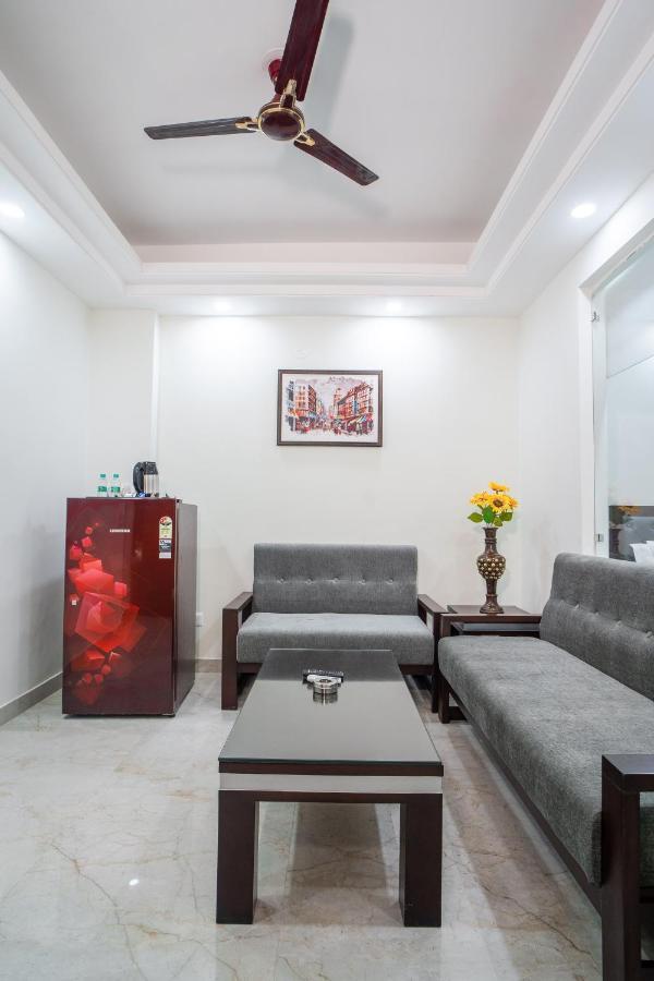 Apartment The Lodgers 1 Bhk Serviced Golf Course Road *