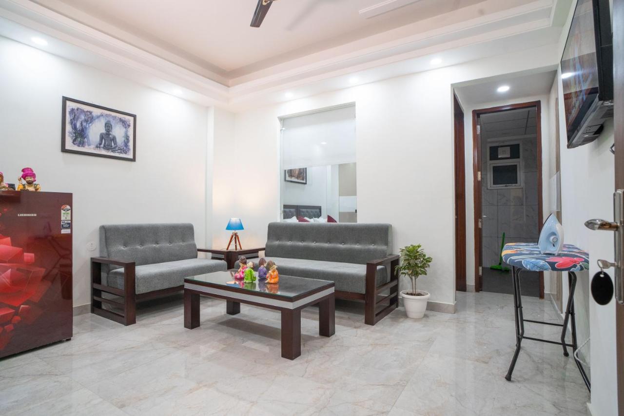 Apartment The Lodgers 1 Bhk Serviced Golf Course Road