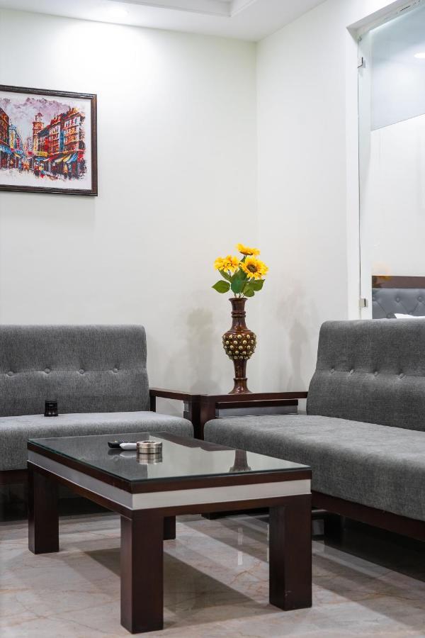 Apartment The Lodgers 1 Bhk Serviced Golf Course Road Gurgaon